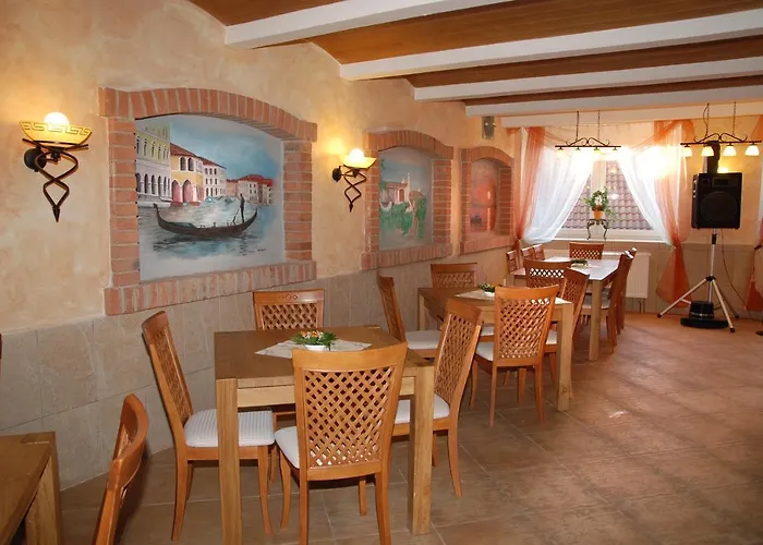 Bila Ruze Hotel Písek